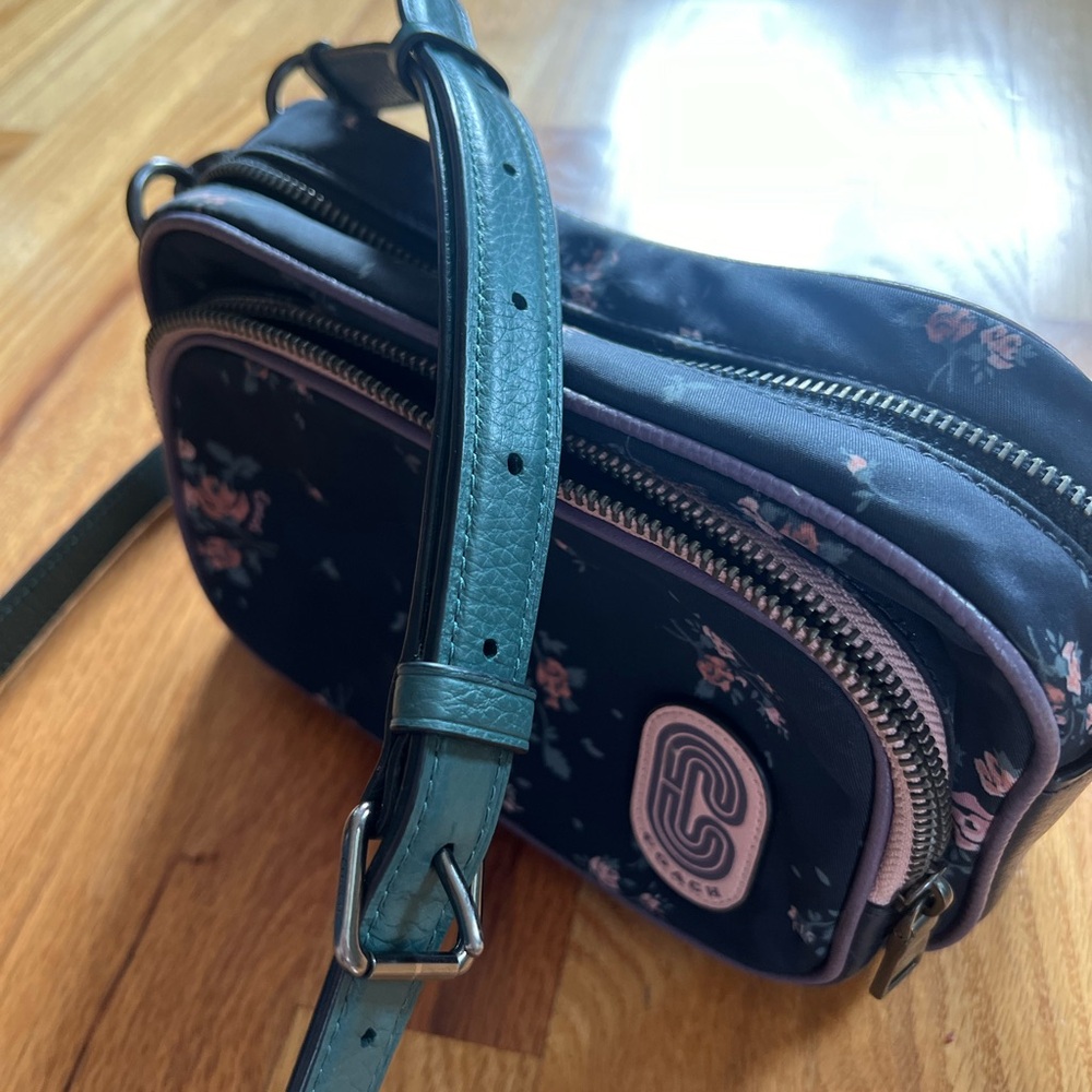 Coach Court Crossbody Rose Bouquet Print Nylon Camera Bag